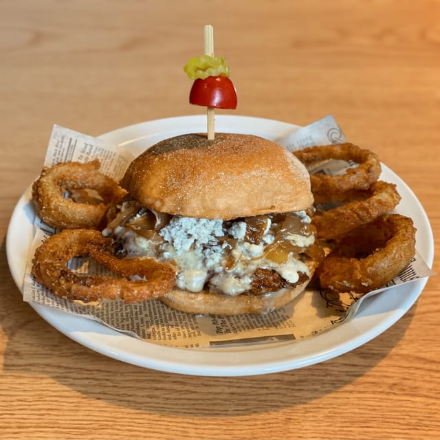 Bleu Queso Burger.