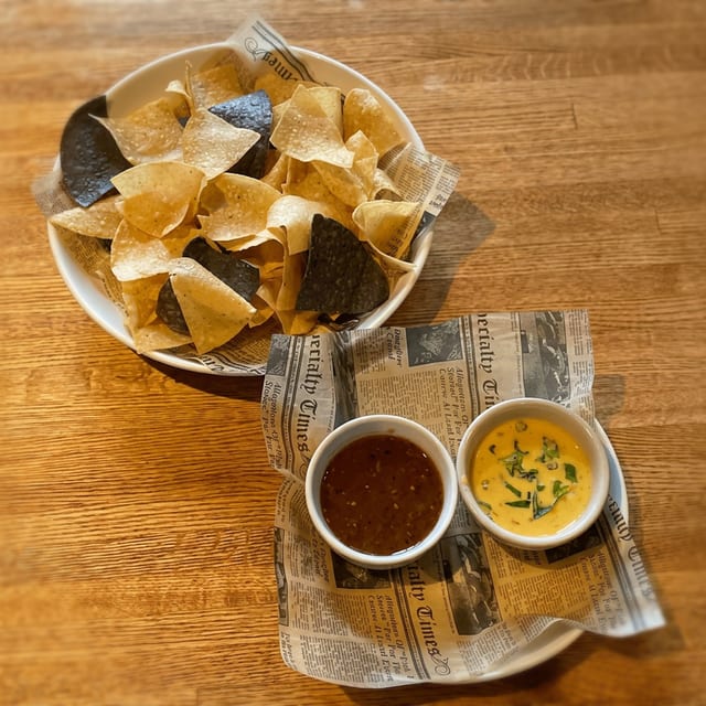 Chile Con Queso.